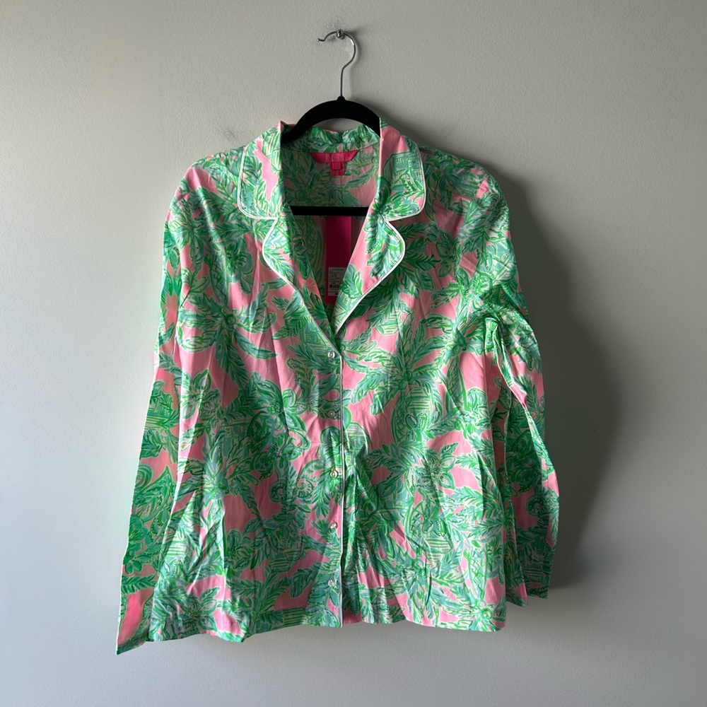 Lilly Pulitzer green and pink printed woven PJ top in pink sand paradise